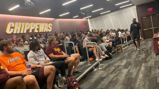 Kavon Frazier speaks with CMU Football team.