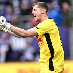 Keeper Lennart Grill im Trikot des VfL Osnabrück 