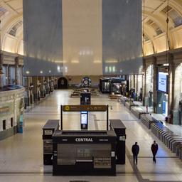 Leerer Bahnhof in Buenos Aires