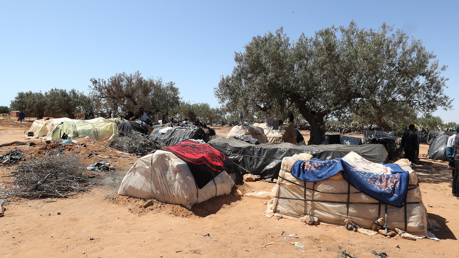 Zelte stehen in einem Flüchtlingscamp in Tunesien.