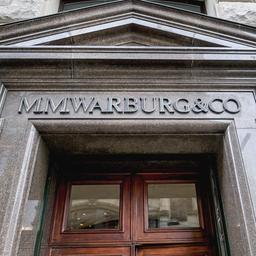 Schriftzug "M.M. Warburg & Co"