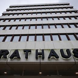 Das Gebäude eines Rathauses