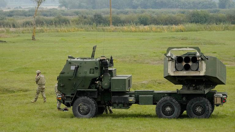 M142 High Mobility Artillery Rocket System (HIMARS)