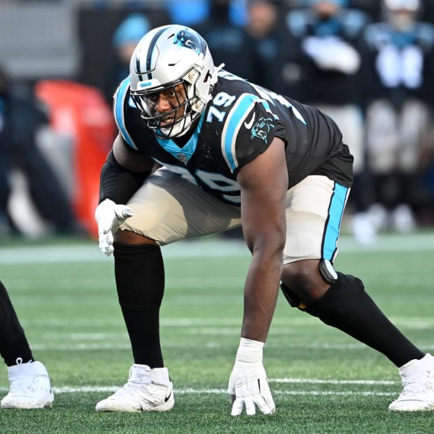 Carolina Panthers left tackle Ikem Ekwonu