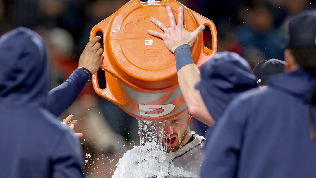 Atlanta Braves v Seattle Mariners