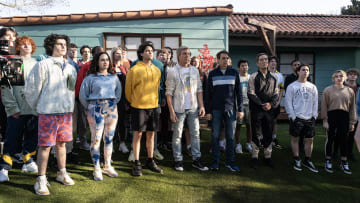 Cobra Kai. (L to R) Griffin Santopietro as Anthony LaRusso, Mary Mouser as Samantha LaRusso, Xolo Maridueña as Miguel Diaz, William Zabka as Johnny Lawrence, Ralph Macchio as Daniel LaRusso, Nathaniel Oh as Nate, Yuji Okumoto as Chozen Toguchi, Tanner Buchanan as Robby Keene, Peyton List as Tory Nichols in Cobra Kai. Cr. Curtis Bonds Baker/Netflix © 2024