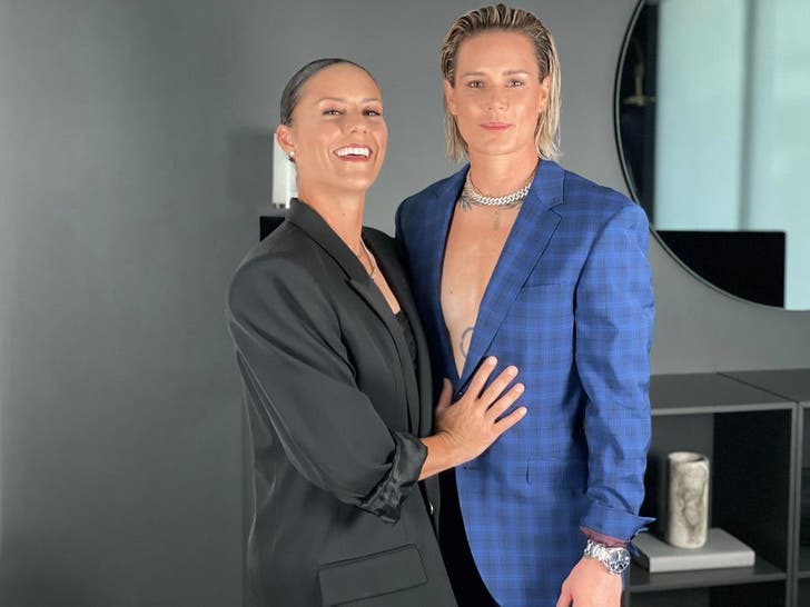 Ashlyn Harris and Ali Krieger Together