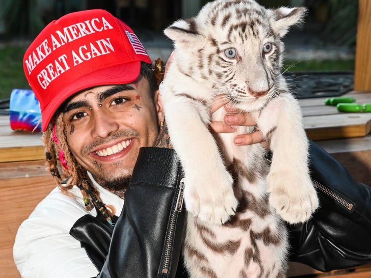 Lil Pump Visits Doc Antle's Myrtle Beach Safari