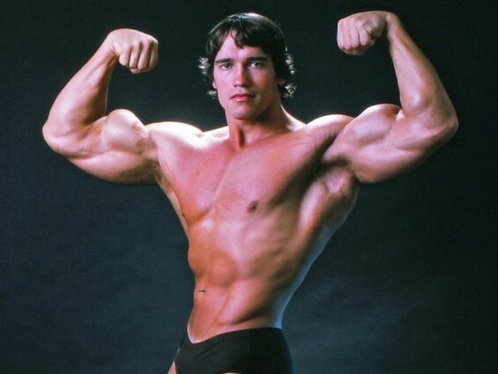 Arnold Schwarzenegger's Flexing Photos