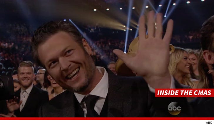 Gwen Stefani and Blake Shelton -- We're Dating :: 110415-blake-shelton-v2-3