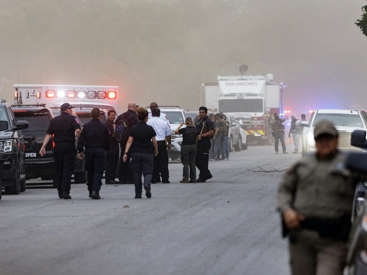 Robb Elementary School Shooting -- Police On The Scene