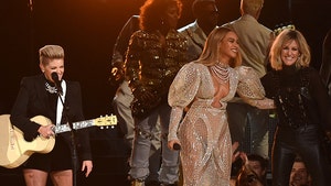 1103-beyonce-cma-awards-getty