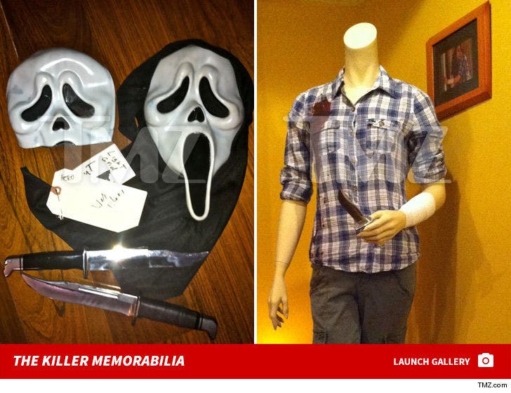 'Scream' Movie Stuff -- The Killer Memorabilia