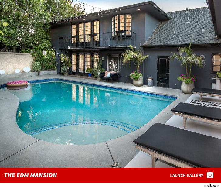 Calvin Harris -- New EDM Mansion