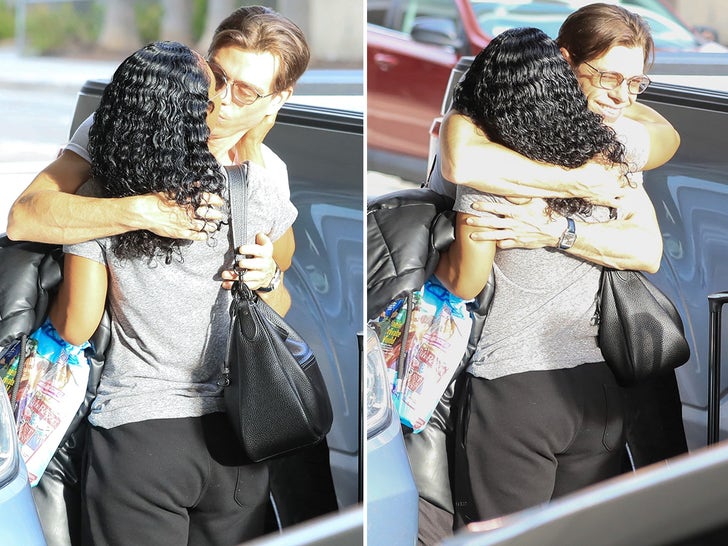 Matthew Lawrence and Chilli Lockin' Lips At Airport Pick Up