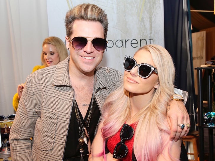 Ryan Cabrera and Alexa Bliss Hit The Grammy Gifting Suites