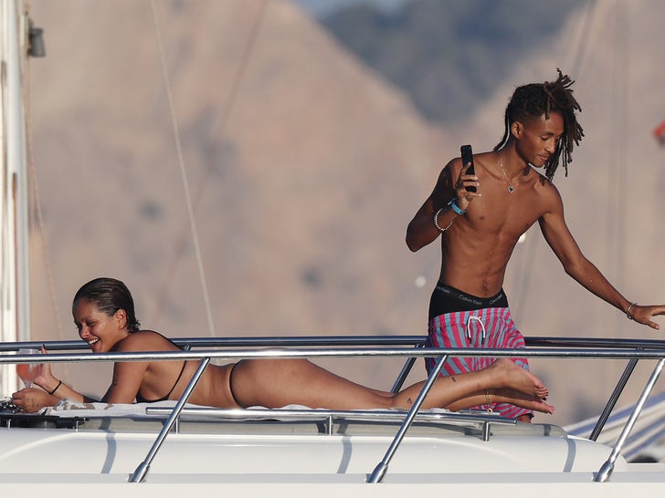 0813-Jaden-Smith-Kissing-And-Grabbing-Khleopatra-Butt-On-Yacht-In-Ibiza-primary-3