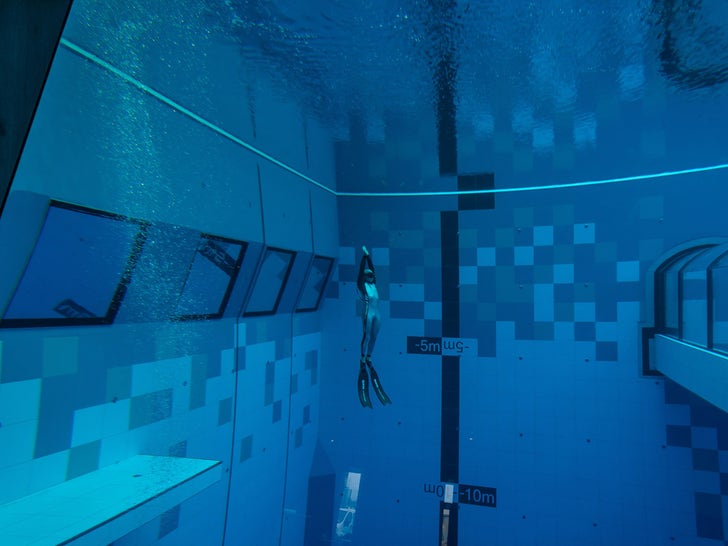 Deepest Swimming Pool in the World Opens in Poland