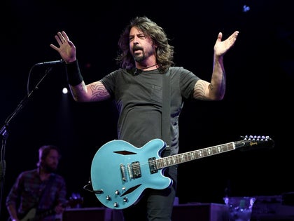 Dave Grohl Performance Photos 8