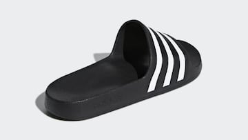 Chanclas Adidas Adilette Aqua negras para hombre y mujer en Amazon