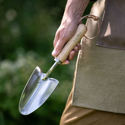 RHS Burgon and Ball hand trowel