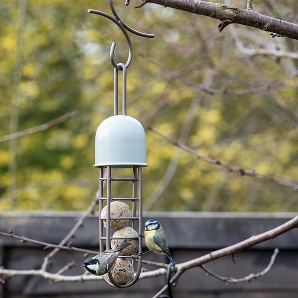 Tree hanging fat ball feeder - putty