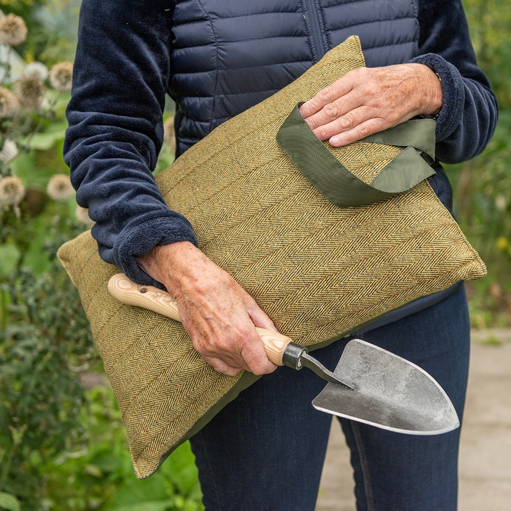 Tweed garden kneeler - olive