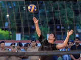 Pictures of Akshay Kumar playing volleyball with Uttarakhand cops go viral, fans can't keep calm