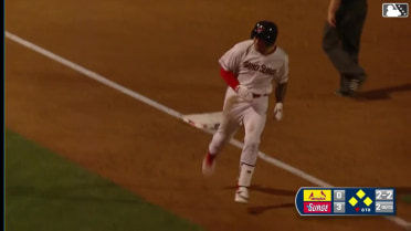 Kala'i Rosario's go-ahead grand slam