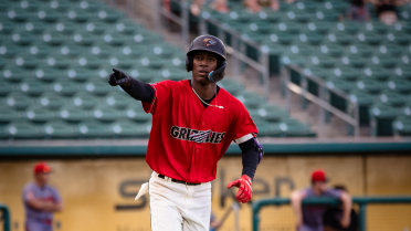 Guerrero, Grizzlies celebrate 4-3 comeback claws victory over Giants