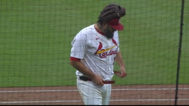 Lance Lynn's belt breaks