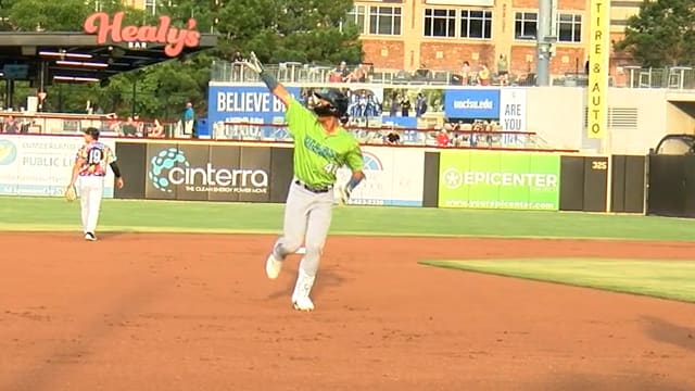 Luis Merejo's two-homer game 