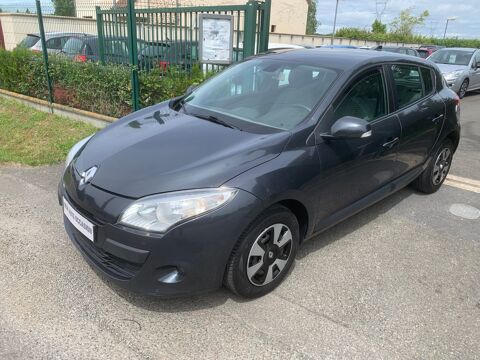 Renault Mégane III 3 1.5 DCI 110 EXPRESSION BVM6 2010 occasion Les Essarts-le-Roi 78690