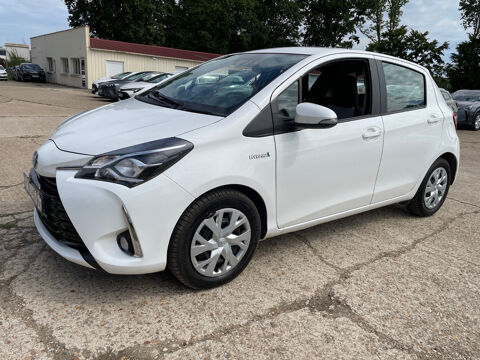 Toyota Yaris Hybride Pro 100h France Business 2019 occasion Évreux 27000