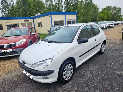 Peugeot 206 1.4i XR Présence 2000 occasion Saint-Valérien 89150