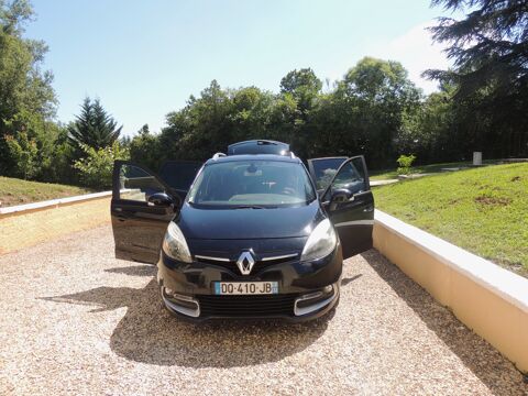 Renault Grand Scénic III Grand Scénic dCi 110 Energy FAP eco2 Bose Edition 7 pl 2015 occasion Sainte-Livrade-sur-Lot 47110