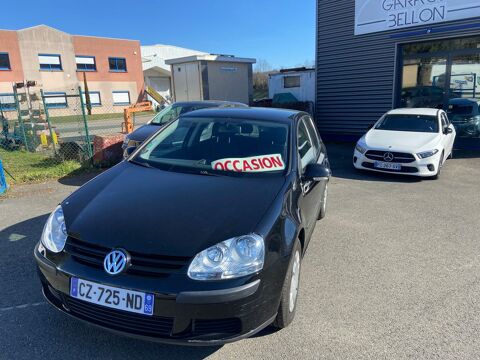 Annonce voiture Volkswagen Golf 3900 �