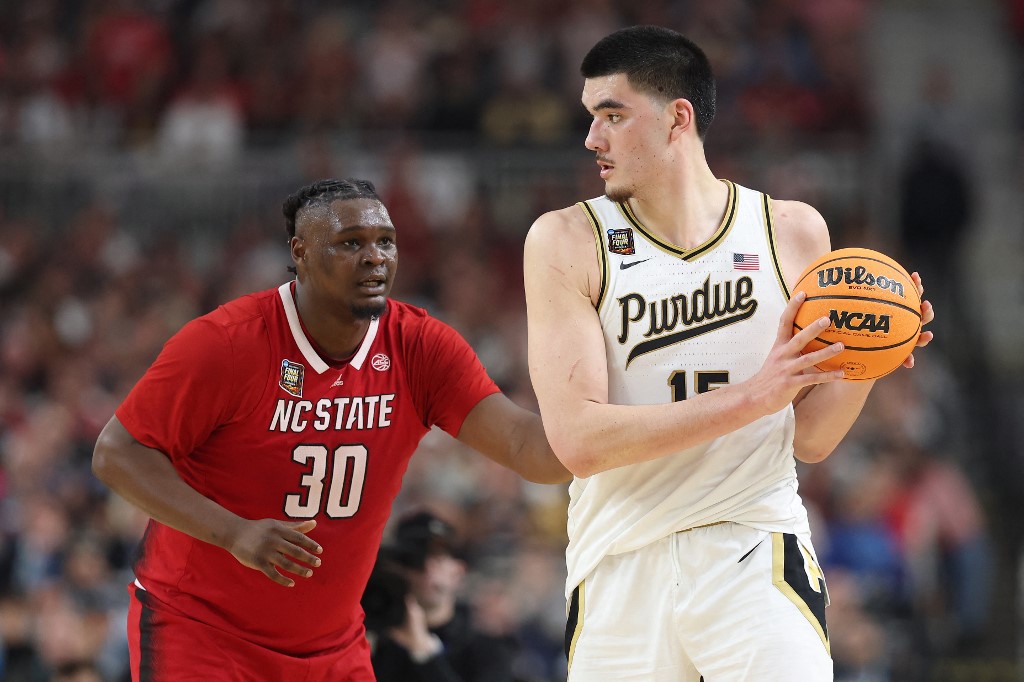 Zach Edey Player Props & Prediction for Purdue vs. UConn