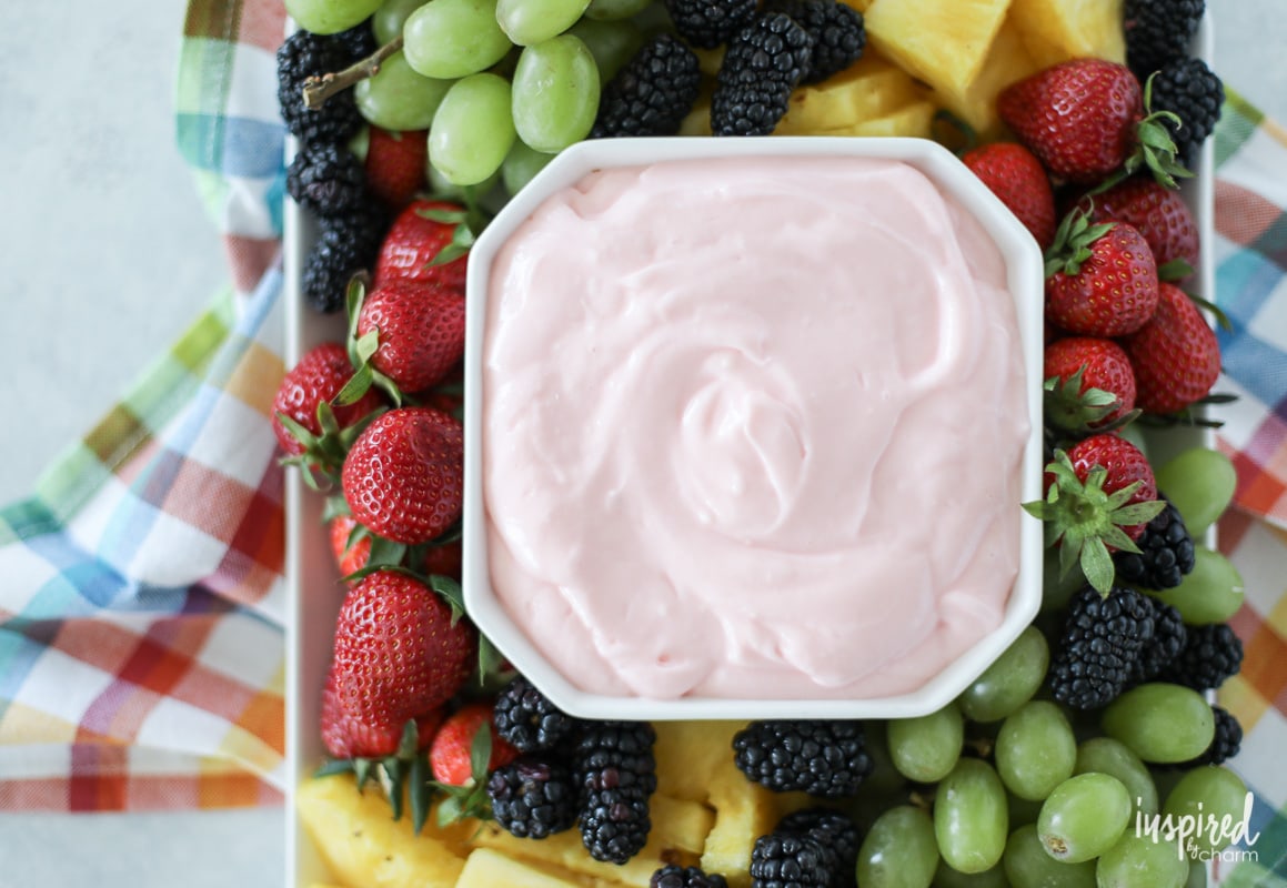 You only need four ingredients to make this delicious and Easy Fruit Dip recipe! #fruitdip #dip #dessert #fruit #recipe