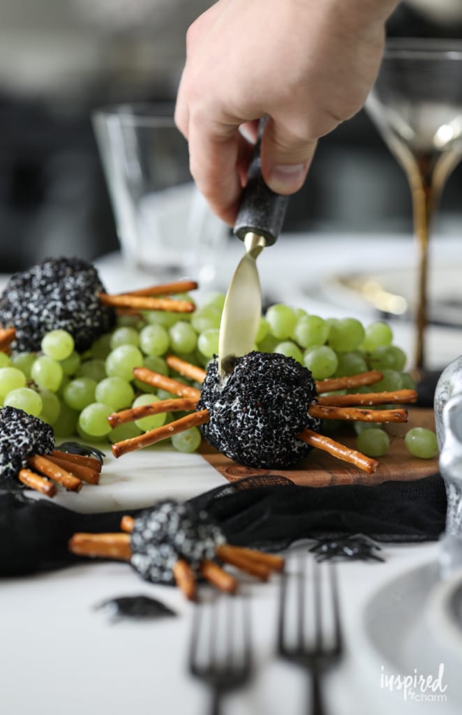 Spooky Spider Cheeseball for Halloween #appetizer #recipe #halloween #snack #cheeseball #spooky 