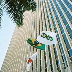 Cemig (CMIG4) pagará R$ 1,56 bi em JCP e dividendos em 28 de junho