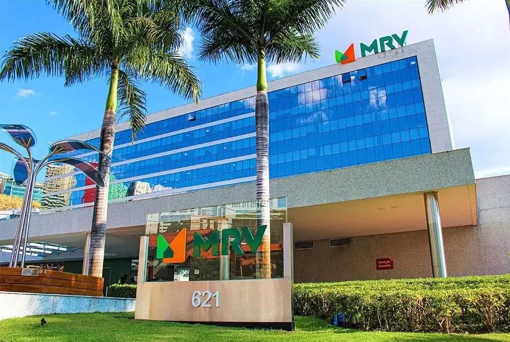 MRV (MRVE3) e Hapvida (HAPV3): vale investir nas ações com maiores quedas do Ibovespa?