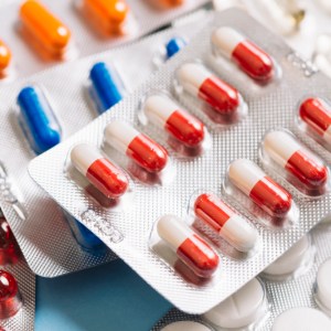 Governo vai editar MP para isentar remédios importados da ‘taxa das blusinhas’, diz fonte
