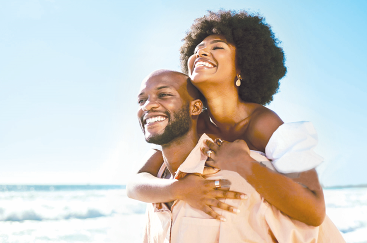 A happy couple. PHOTO/ PRINT.