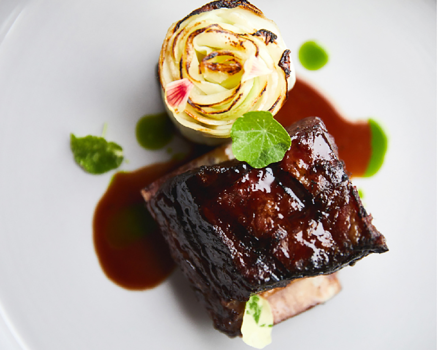 Braised Sous Vide Short Ribs | Signature Kitchen Suite