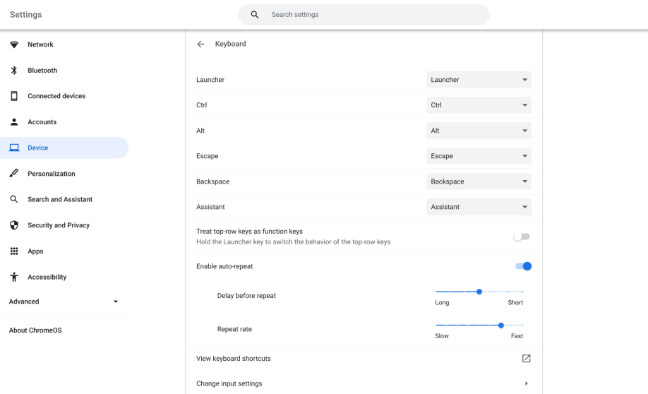 La configuración de Google está abierta mientras el usuario personaliza el funcionamiento del teclado.