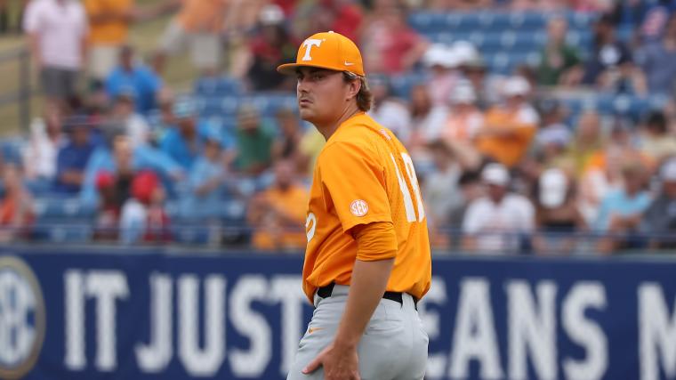 Zander Sechrist dazzles as Tennessee punches ticket to CWS Finals image