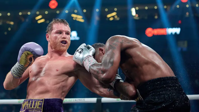 Canelo Alvarez goes after Jermell Charlo