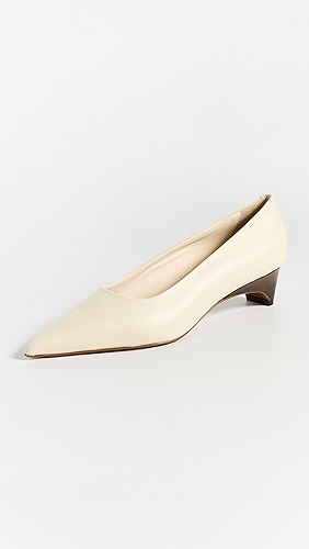 NEOUS Taika Pumps.