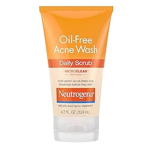 Neutrogena Oil-Free Acne Face Scrub, 2% Salicylic Acid Acne Treatment Medicine, Daily Face Wash to help Prevent Breakouts, Oil Free Exfoliating Facial Cleanser for Acne-Prone Skin, 4.2 fl. oz